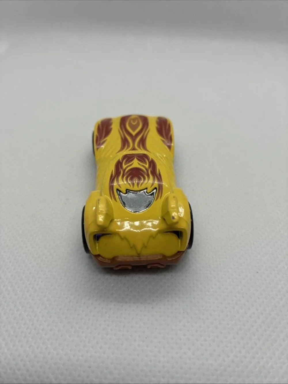 Hot Wheels Howlin Heat Yellow Red Flames Diecast Car 2010 Mattel Loose